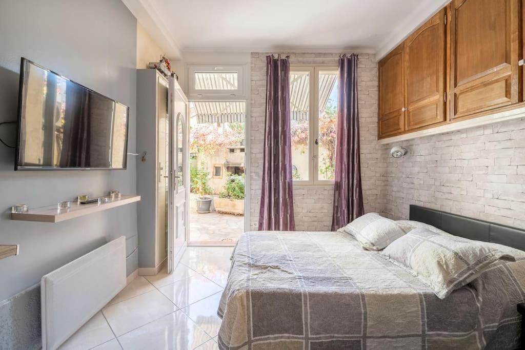 Studio Ideal Pour Deux Voyageurs Sur มาร์กเซย ภายนอก รูปภาพ