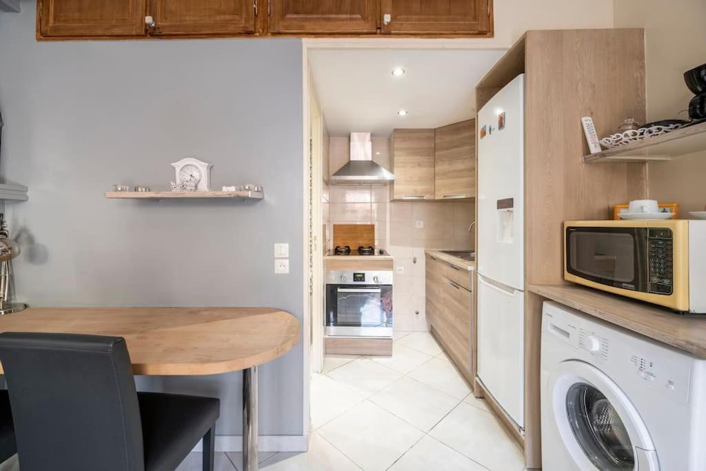 Studio Ideal Pour Deux Voyageurs Sur มาร์กเซย ภายนอก รูปภาพ