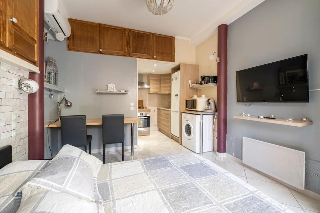 Studio Ideal Pour Deux Voyageurs Sur มาร์กเซย ภายนอก รูปภาพ